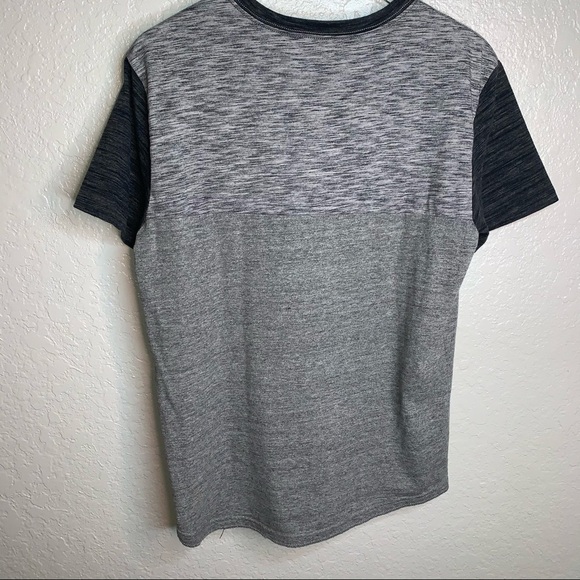 BNWOT Men’s American Eagle Gray T Shirt - Picture 7 of 7